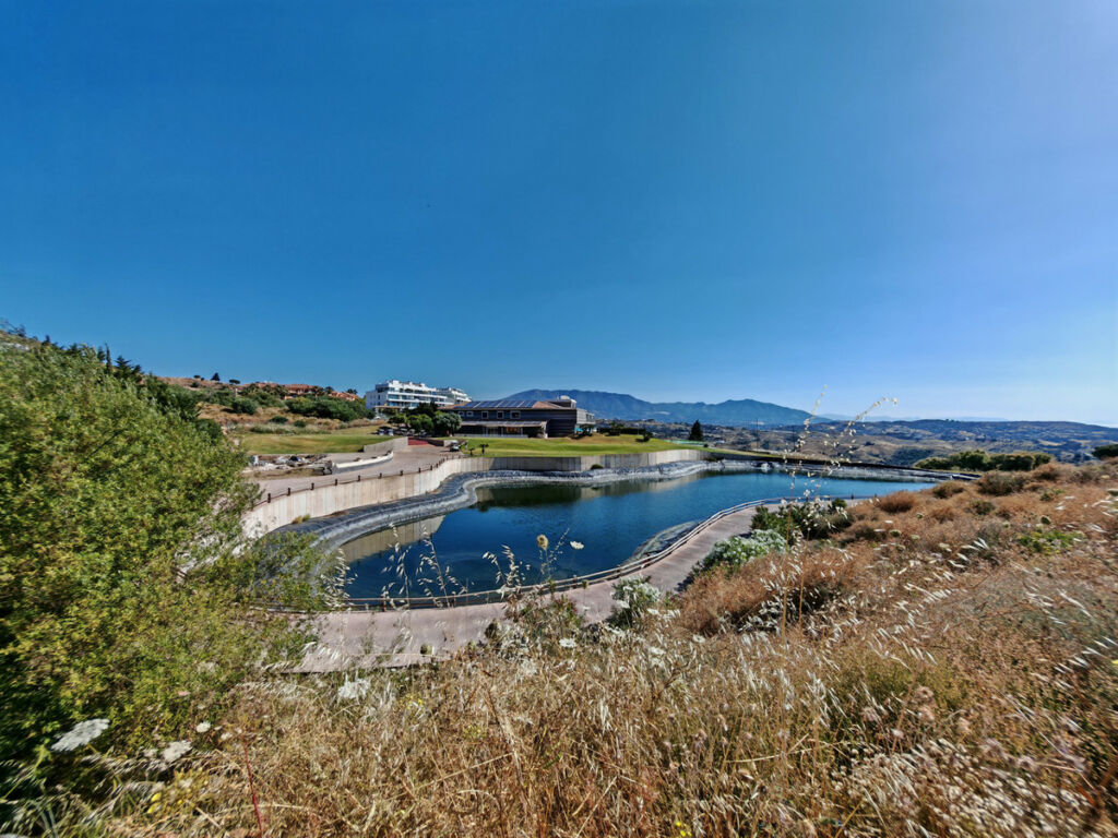 Residential Plot Calanova Golf Málaga - image 4