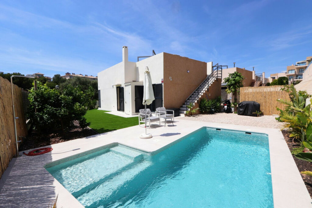 Detached Villa La Zenia Alicante