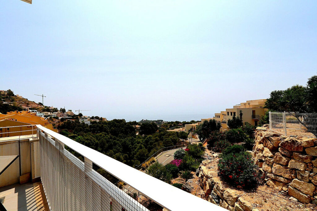 Middle Floor Apartment Altea Alicante - image 10