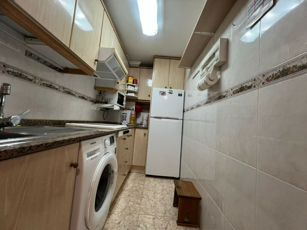 Middle Floor Apartment Guardamar del Segura Alicante - image 10