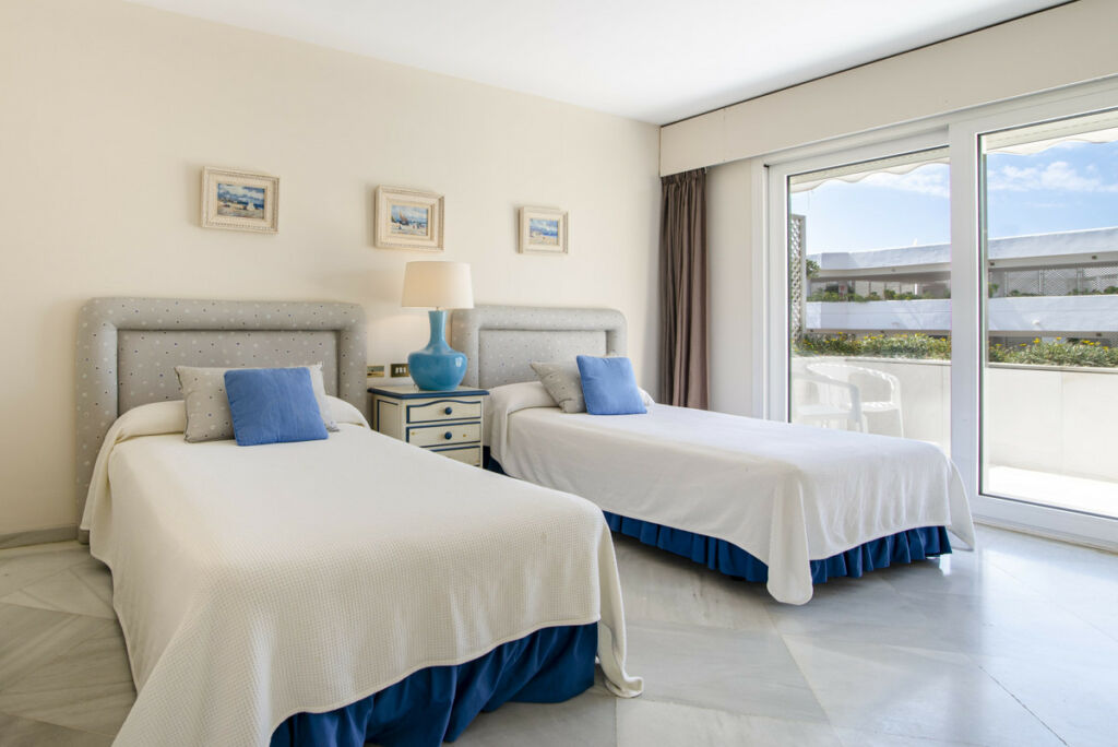Penthouse Puerto Banús Málaga - image 10