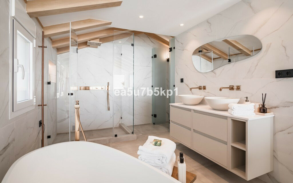 Penthouse Puerto Banús Málaga - image 10