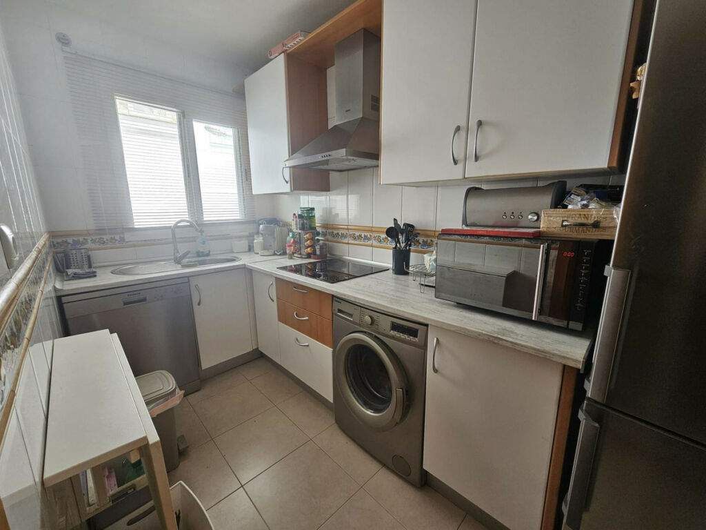 Middle Floor Apartment Torremolinos Málaga - image 10