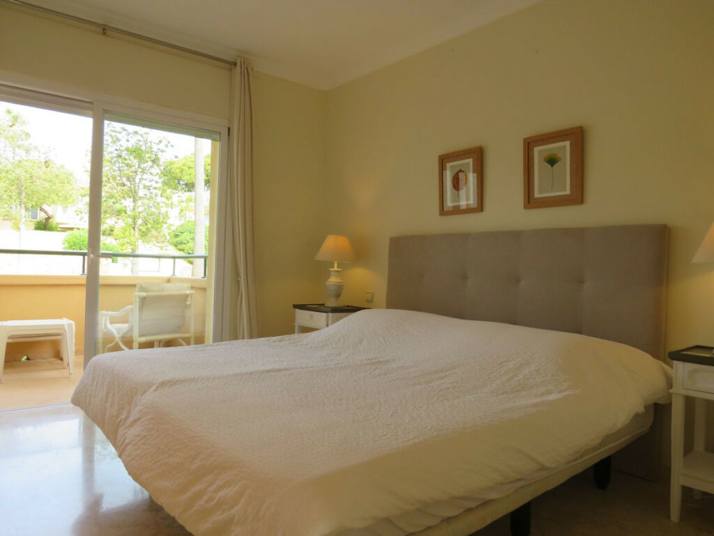 Ground Floor Apartment Elviria Málaga - image 10