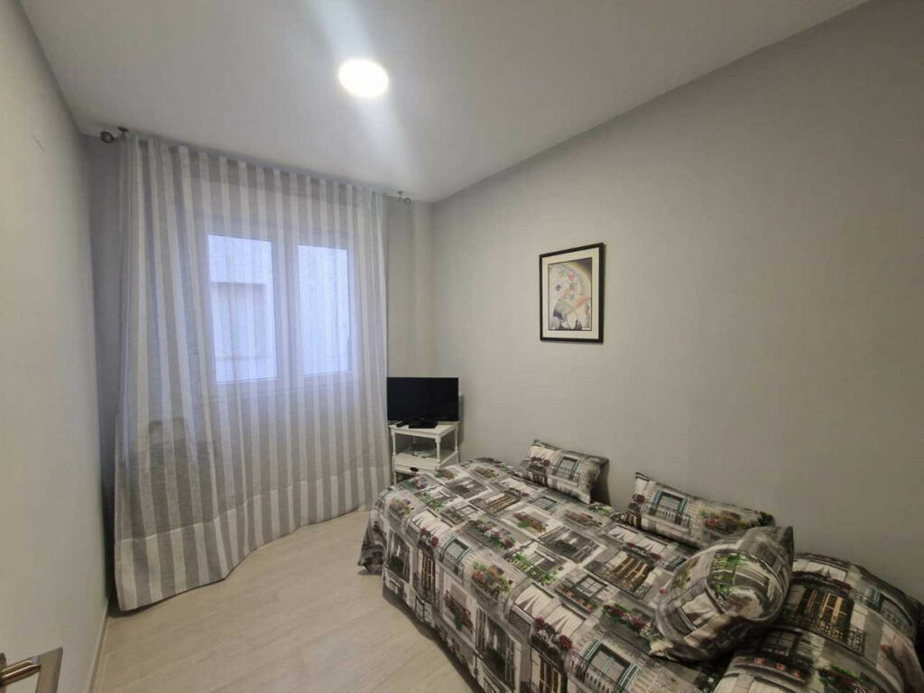 Middle Floor Apartment Torrevieja Alicante - image 10