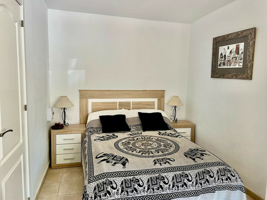 Townhouse Estepona Málaga - image 10