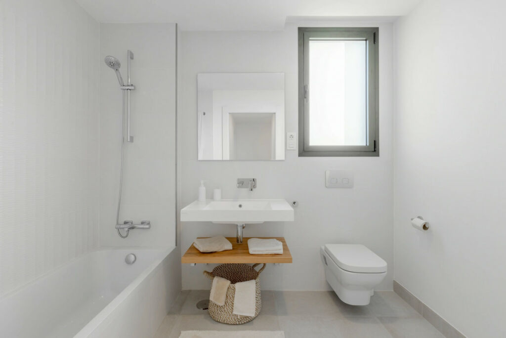 Townhouse El Chaparral Málaga - image 10