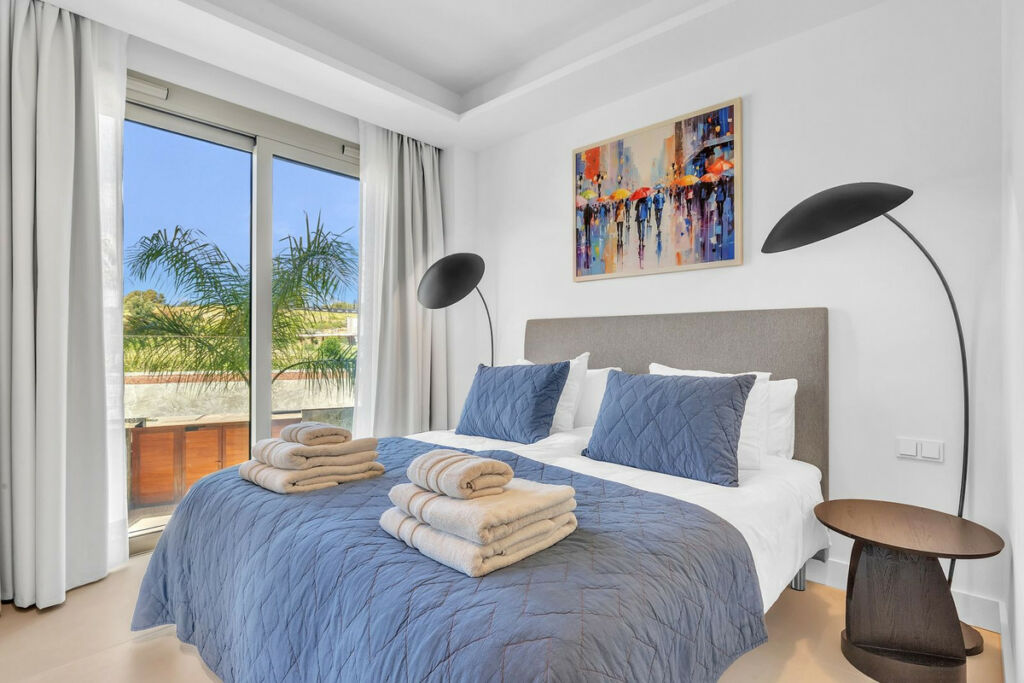 Middle Floor Apartment Marbella Málaga - image 10