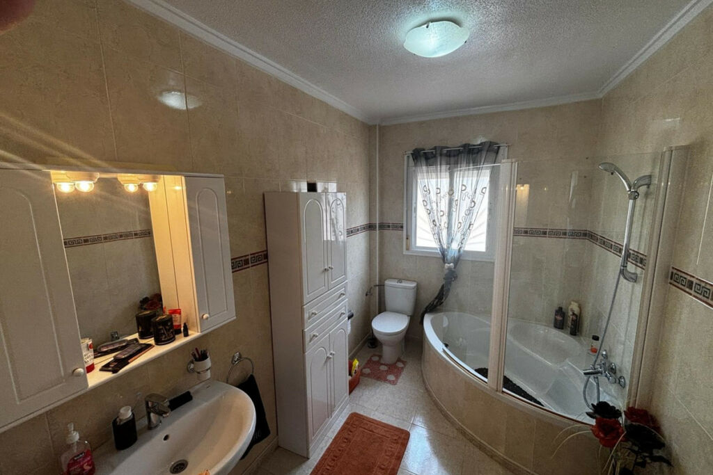Townhouse Dona Pepa Alicante - image 10