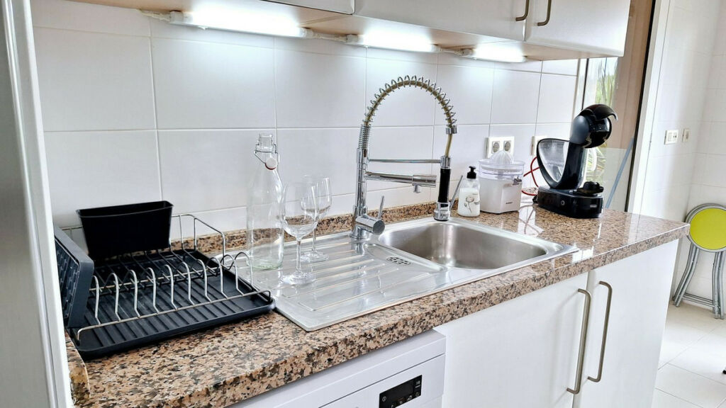 Ground Floor Apartment La Duquesa Málaga - image 10