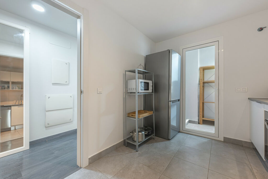Middle Floor Apartment Estepona Málaga - image 10