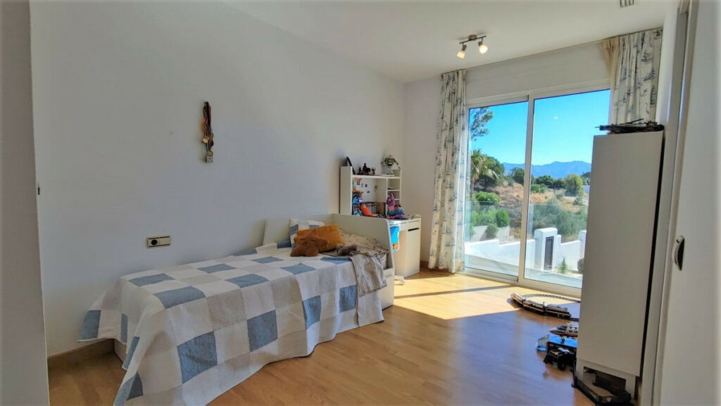 Detached Villa La Cala Golf Málaga - image 10