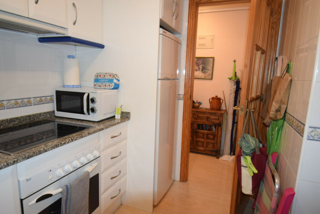 Middle Floor Apartment Guardamar del Segura Alicante - image 10