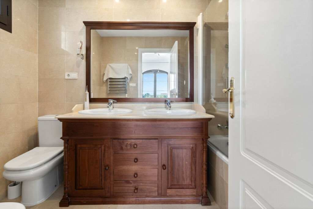 Penthouse Los Arqueros Málaga - image 10
