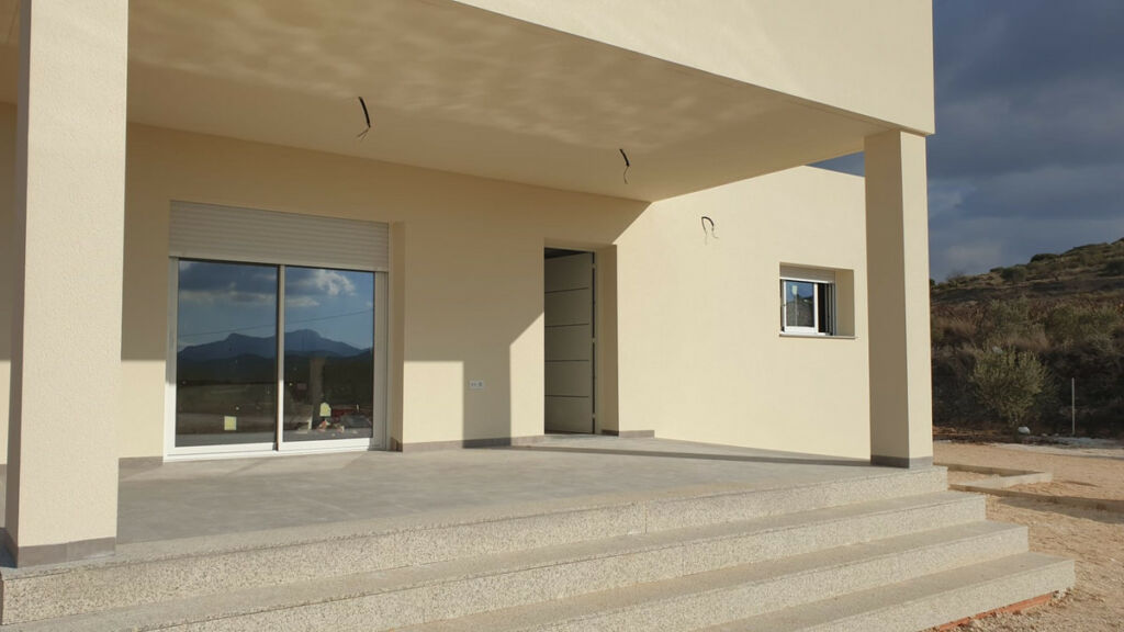Detached Villa Pinoso Alicante - image 9