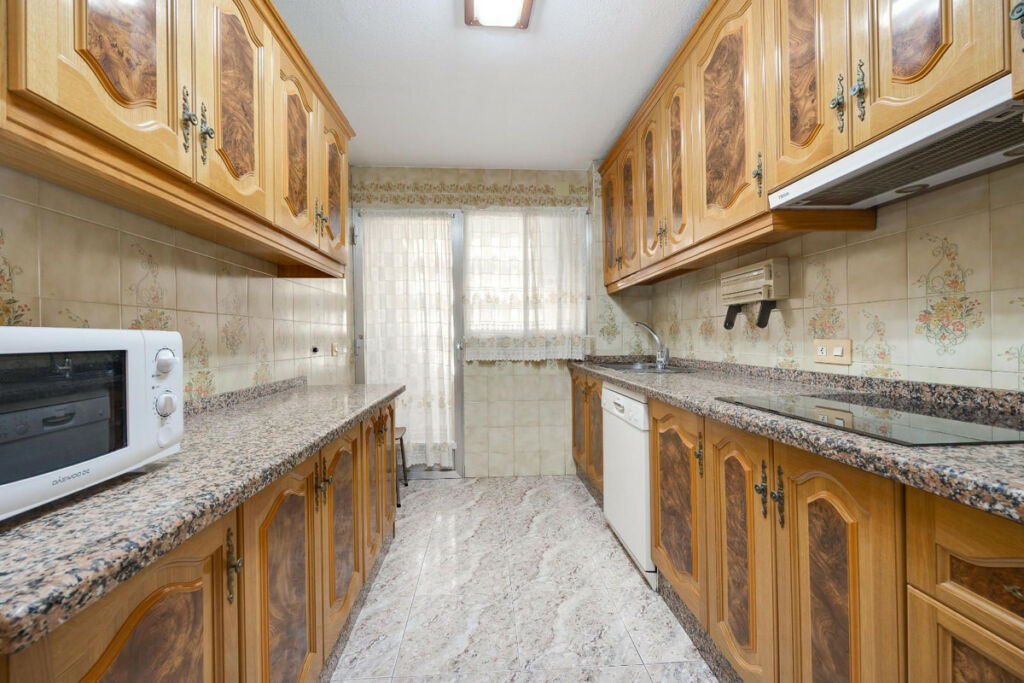 Ground Floor Apartment Guardamar del Segura Alicante - image 5