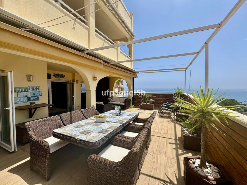 Middle Floor Apartment Torrequebrada Málaga - image 10