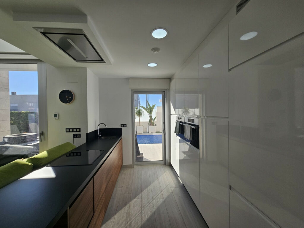 Detached Villa Cabo Roig Alicante - image 10