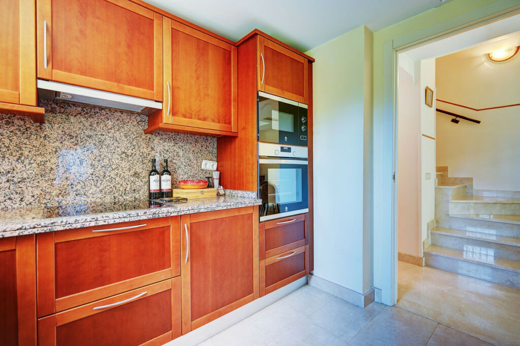 Semi-Detached House Riviera del Sol Málaga - image 10