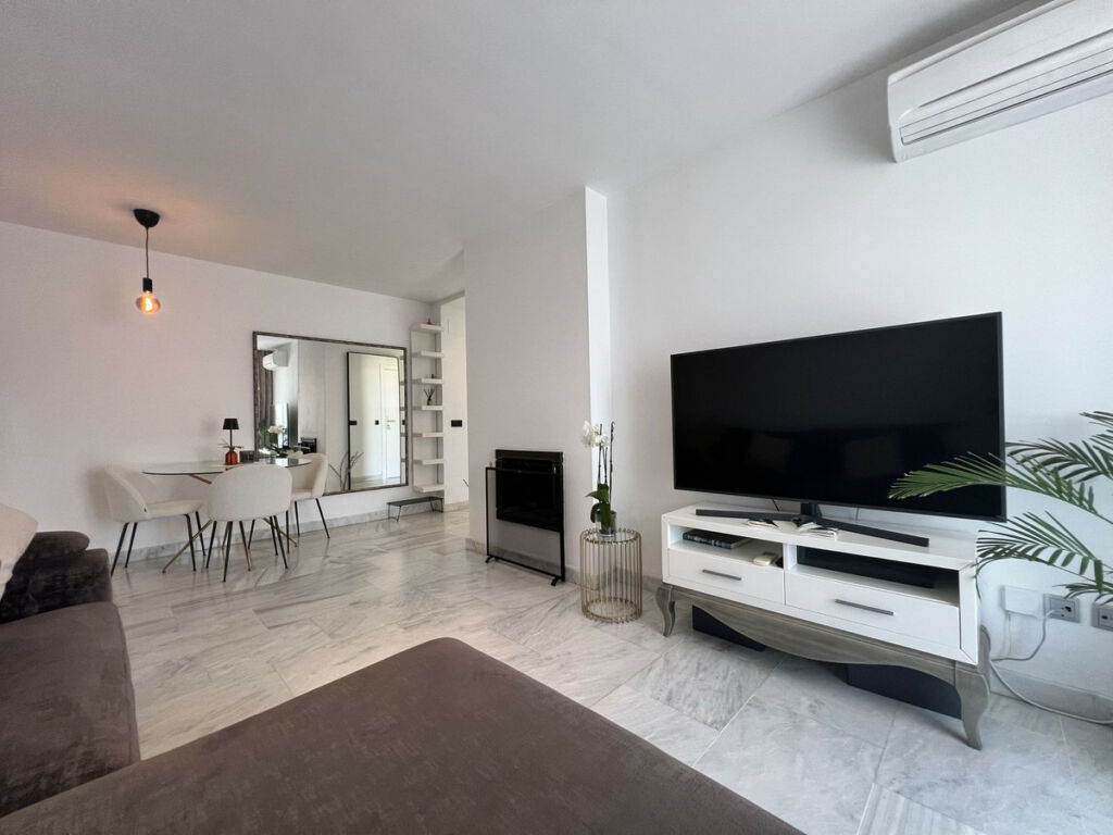 Middle Floor Apartment Benahavís Málaga - image 10