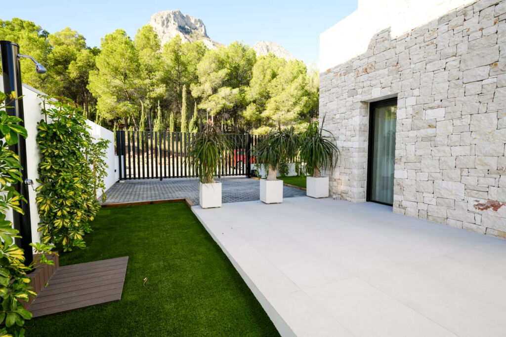 Detached Villa Polop Alicante - image 10