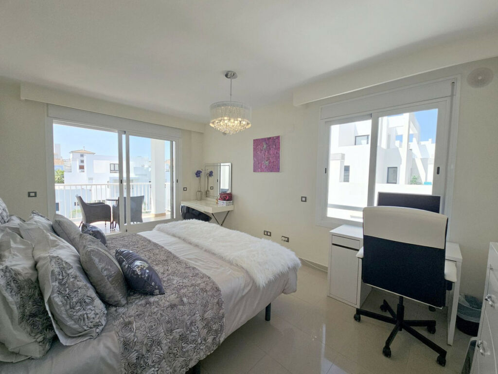 Penthouse Duplex New Golden Mile Málaga - image 10