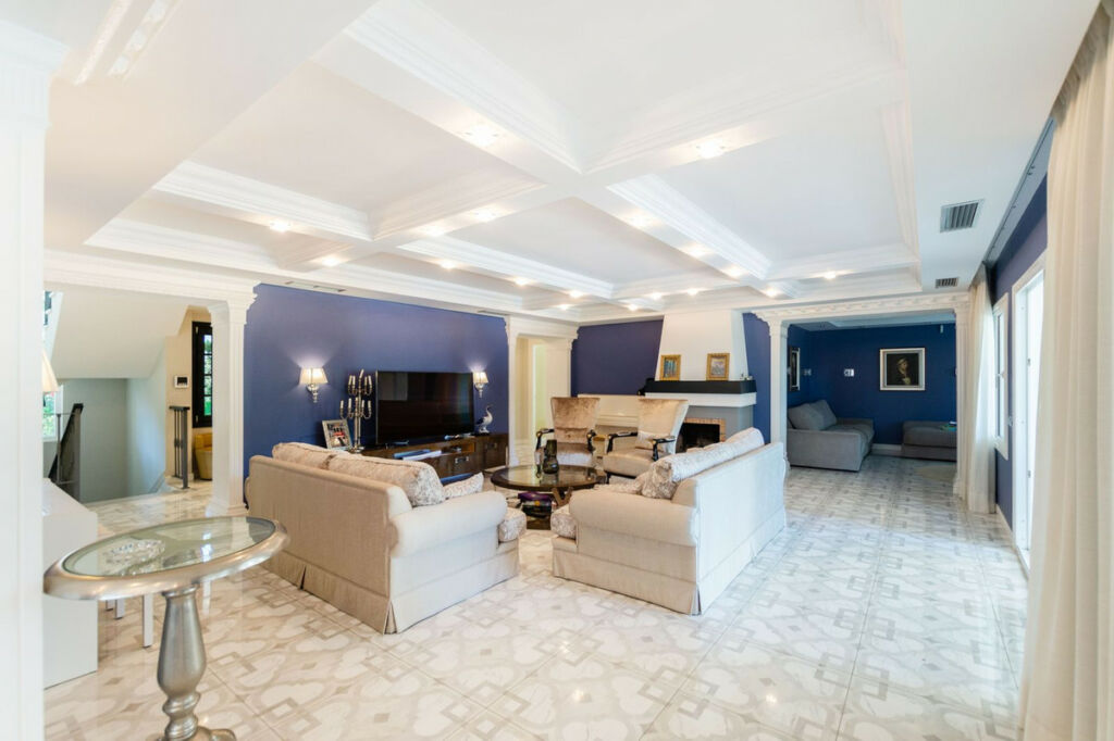 Detached Villa Hacienda Las Chapas Málaga - image 10
