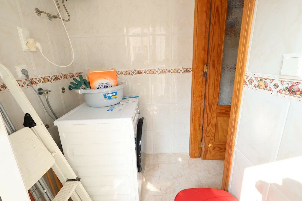 Townhouse Los Balcones Alicante - image 10