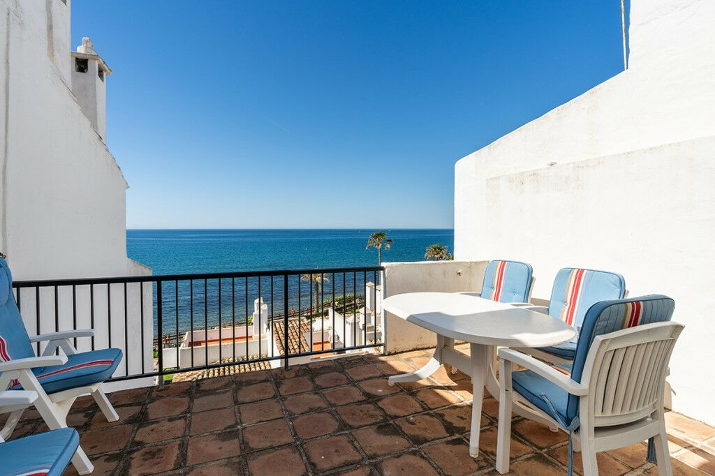 Penthouse Duplex Calahonda Málaga - image 10