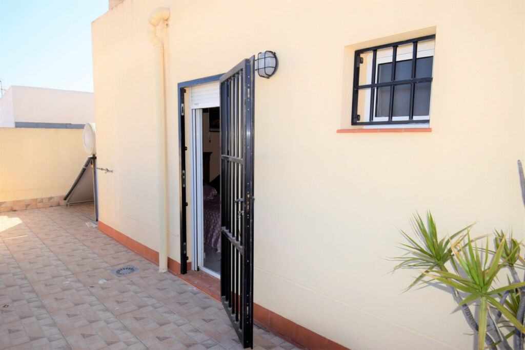Penthouse Guardamar del Segura Alicante - image 10