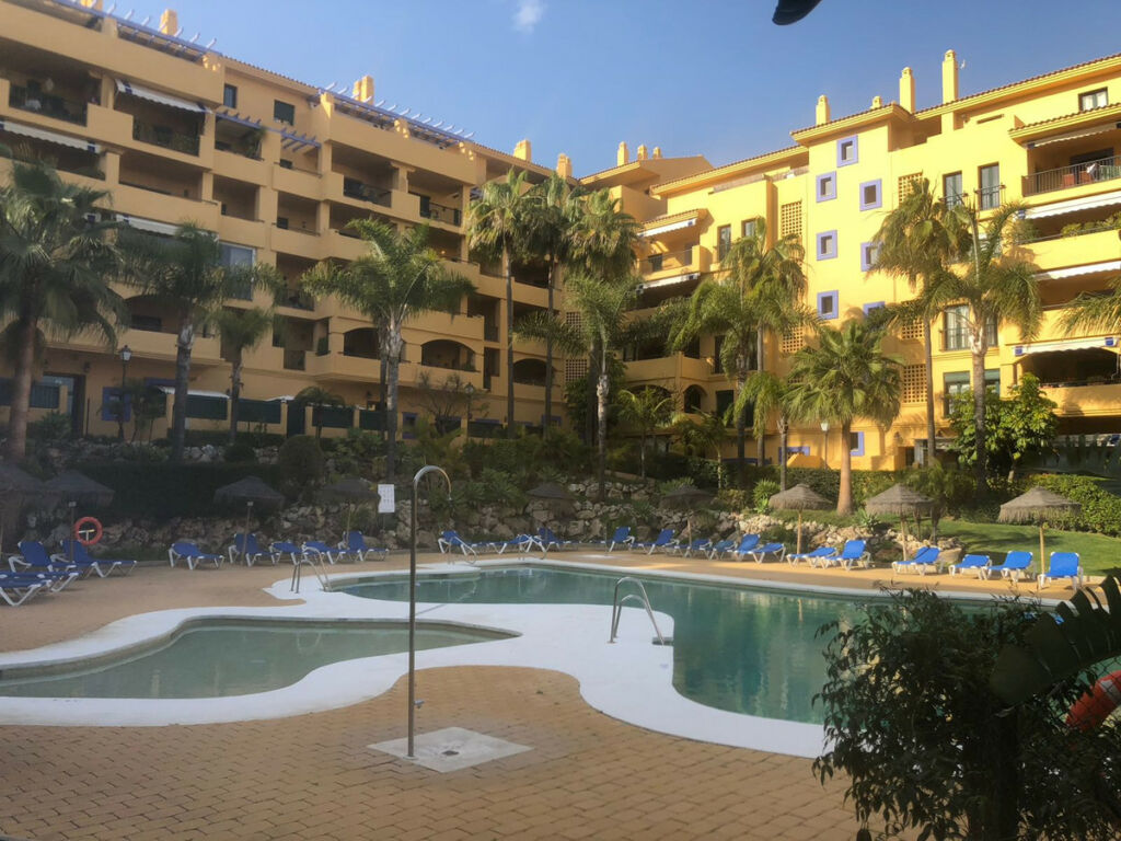 Middle Floor Apartment San Pedro de Alcántara Málaga - image 10