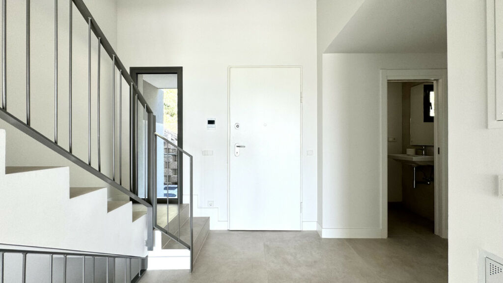 Semi-Detached House El Chaparral Málaga - image 10