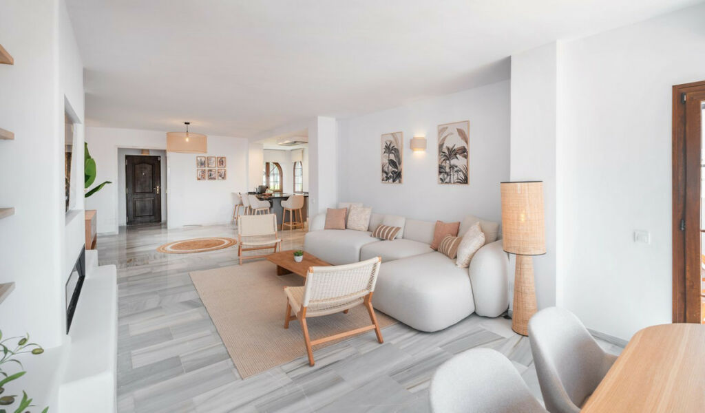 Middle Floor Apartment Marbella Málaga - image 10