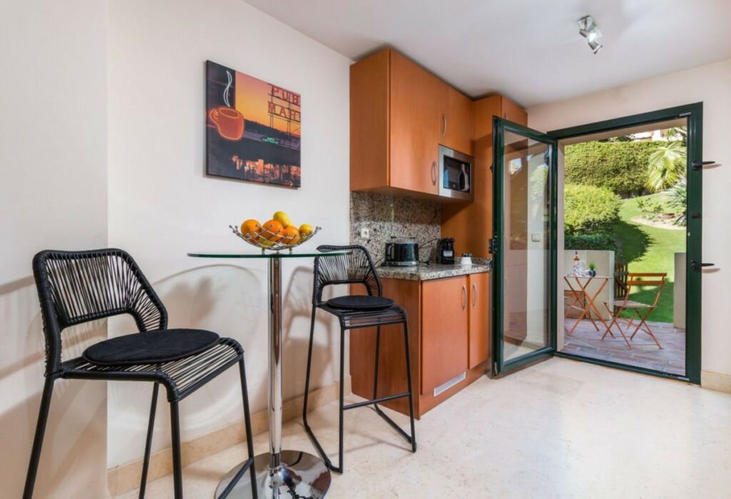Ground Floor Apartment Benahavís Málaga - image 10
