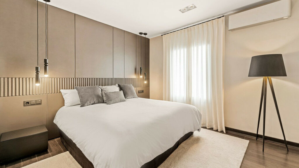 Middle Floor Apartment Puerto Banús Málaga - image 10