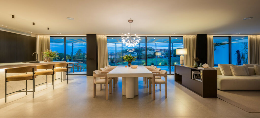 Detached Villa Nueva Andalucía Málaga - image 10
