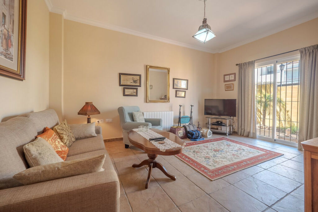 Detached Villa Alhaurín el Grande Málaga - image 10
