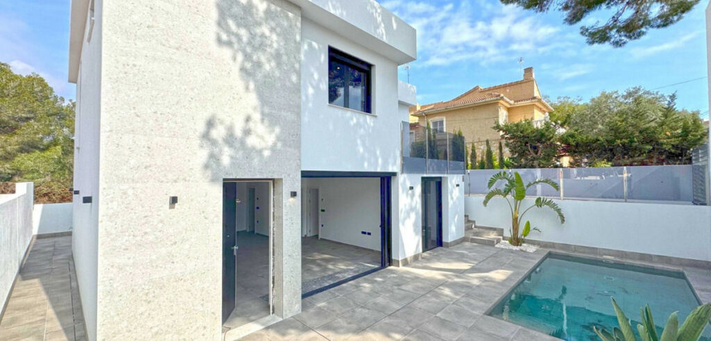 Detached Villa Torrevieja Alicante - image 10