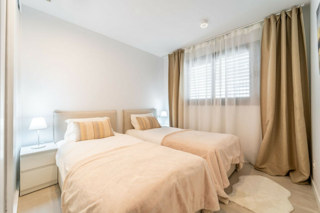 Top Floor Apartment Higueron Málaga - image 10