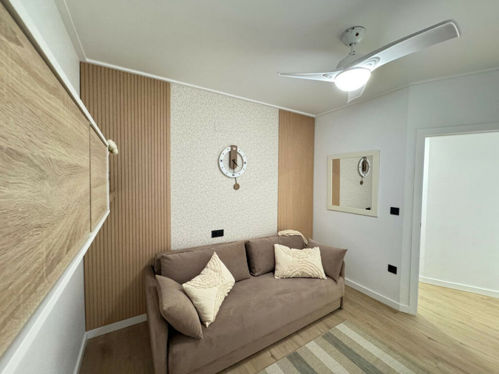 Middle Floor Apartment Torrevieja Alicante - image 10