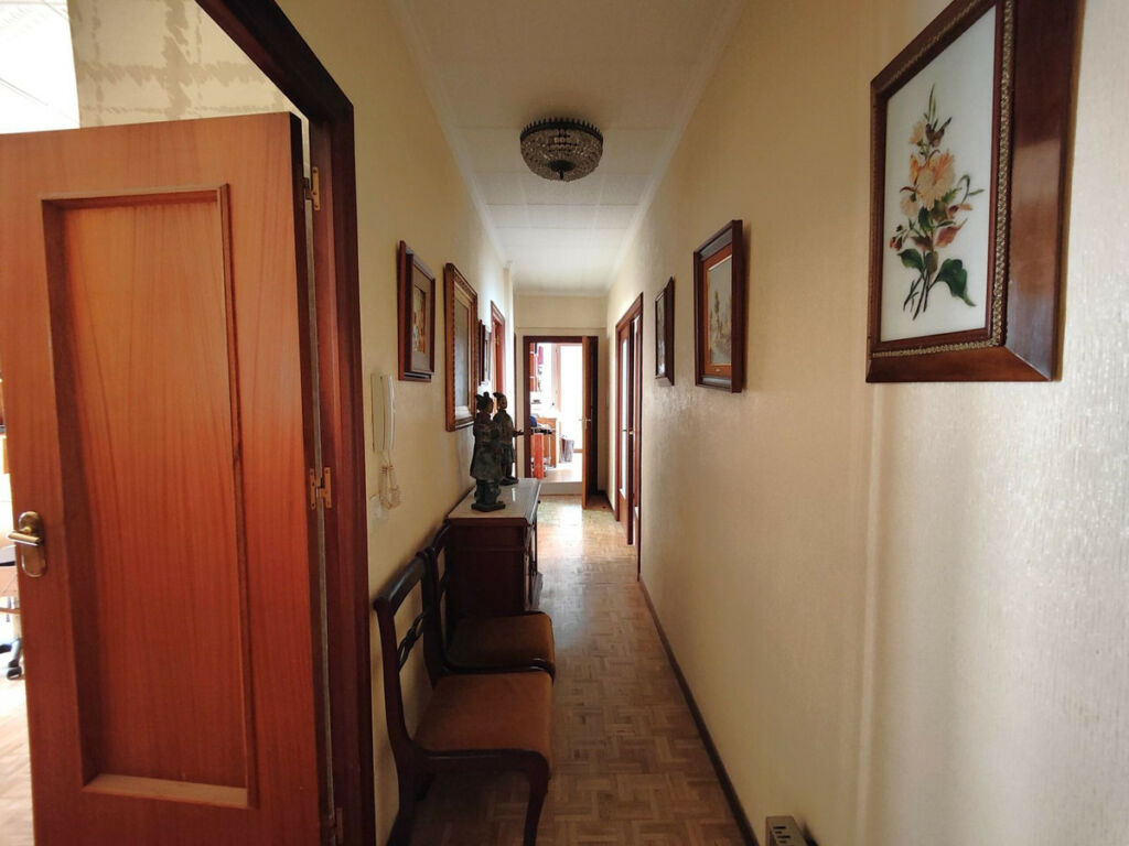 Middle Floor Apartment Torrevieja Alicante - image 11
