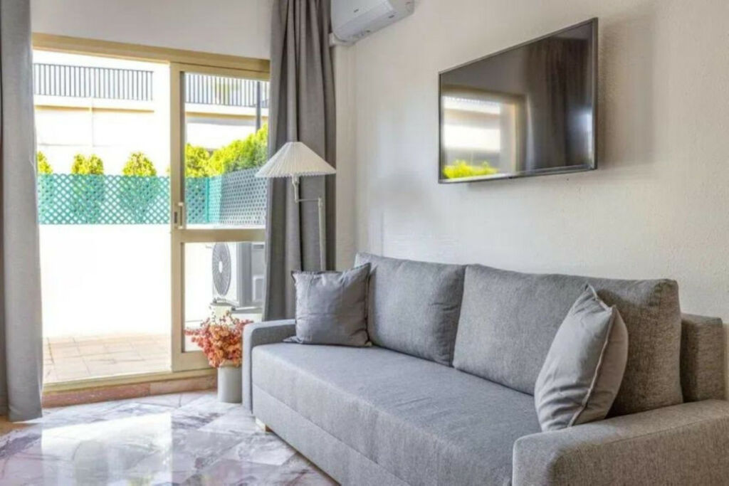 Middle Floor Studio Elviria Málaga - image 11