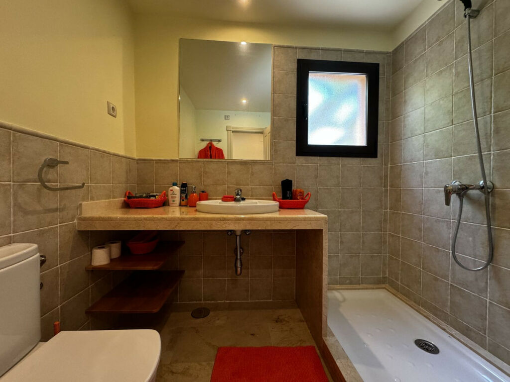 Middle Floor Apartment Estepona Málaga - image 10