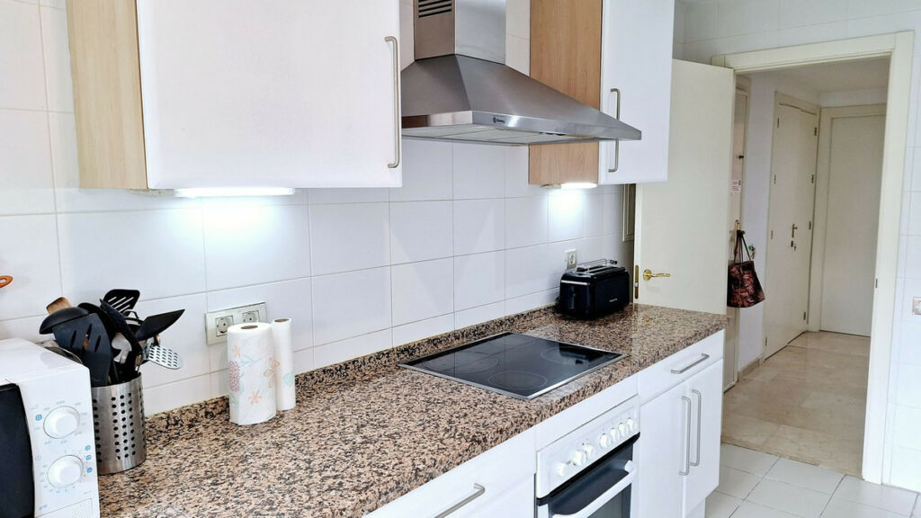 Ground Floor Apartment La Duquesa Málaga - image 11