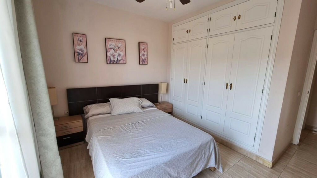 Middle Floor Apartment San Luis de Sabinillas Málaga - image 11
