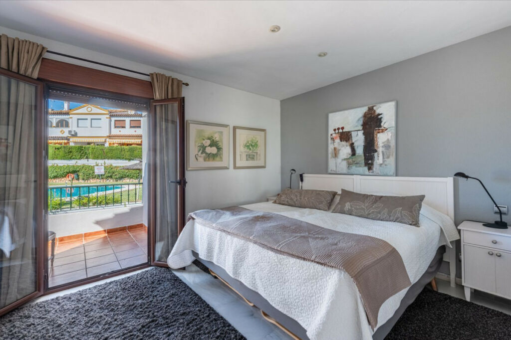 Semi-Detached House Marbella Málaga - image 11