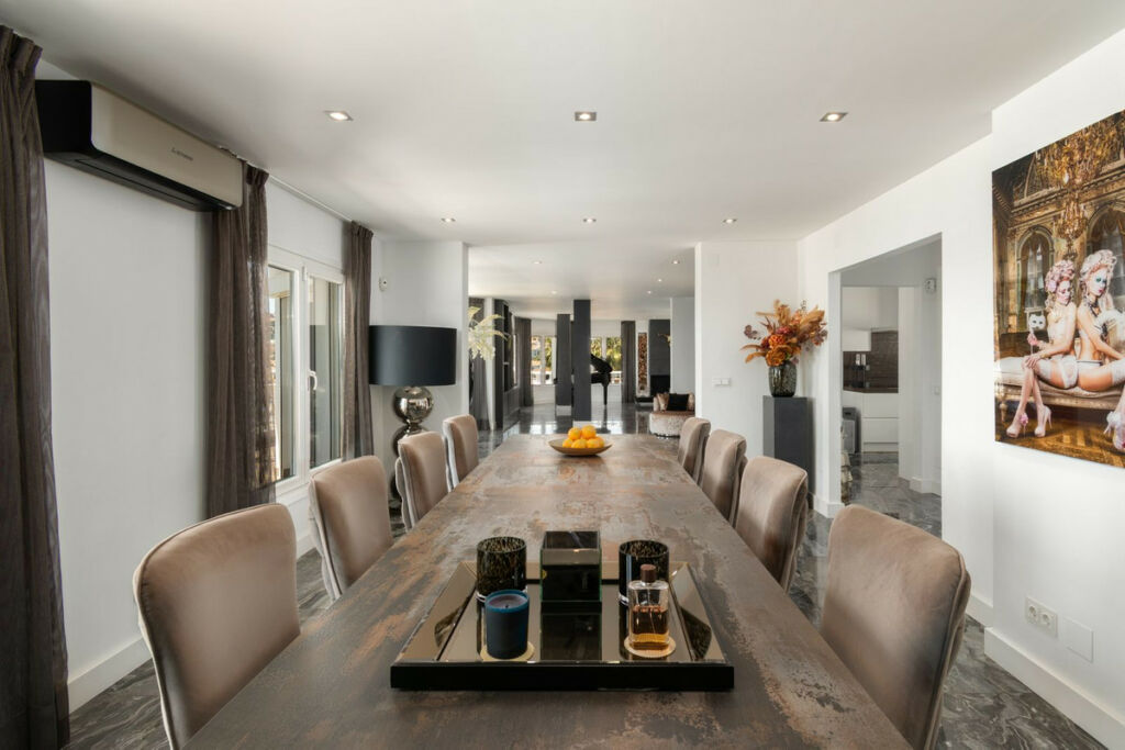 Detached Villa Miraflores Málaga - image 11