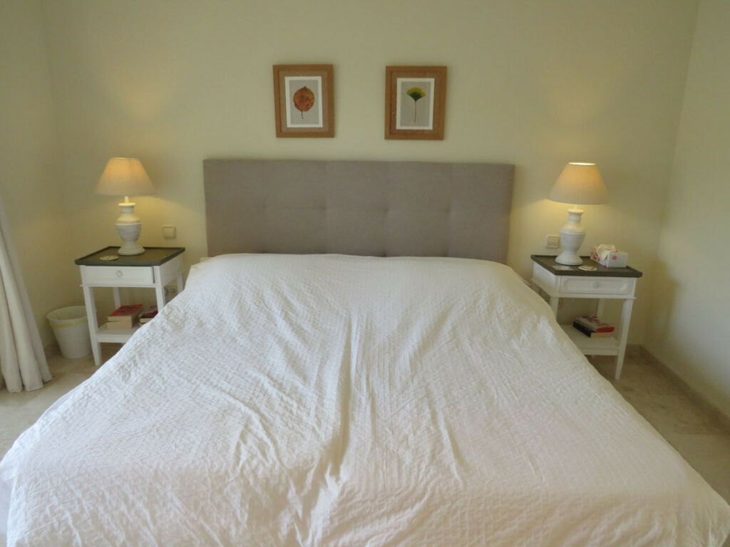 Ground Floor Apartment Elviria Málaga - image 11