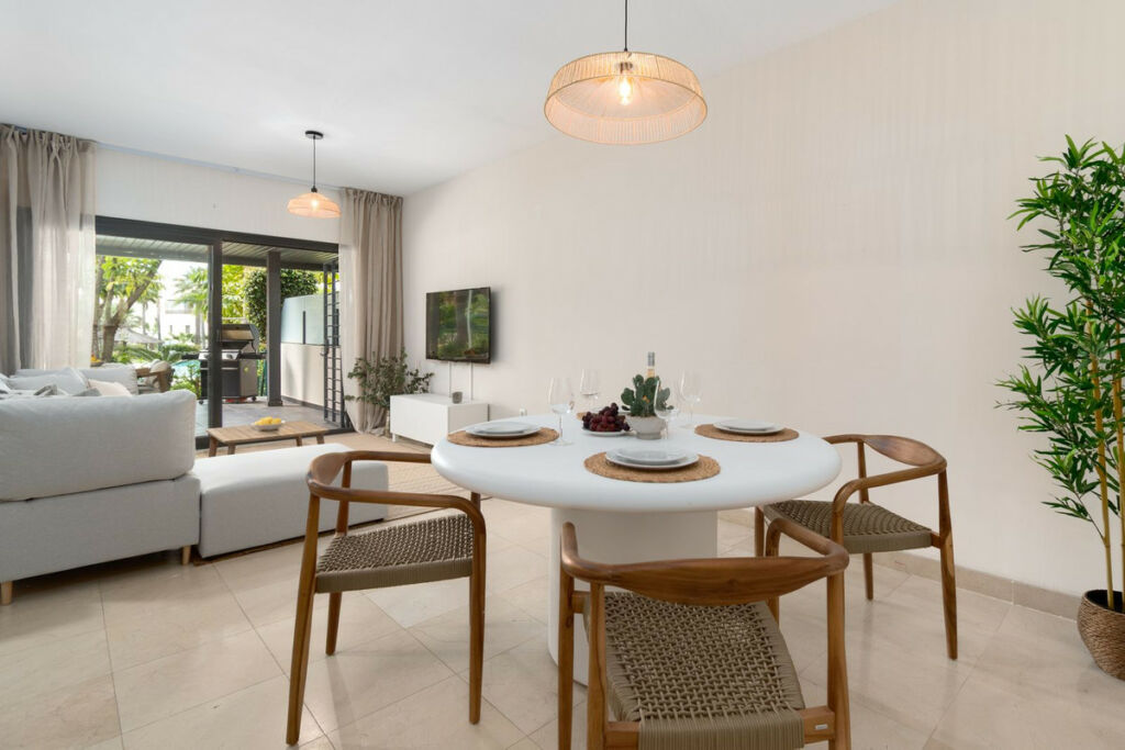 Ground Floor Apartment Los Flamingos Málaga - image 11