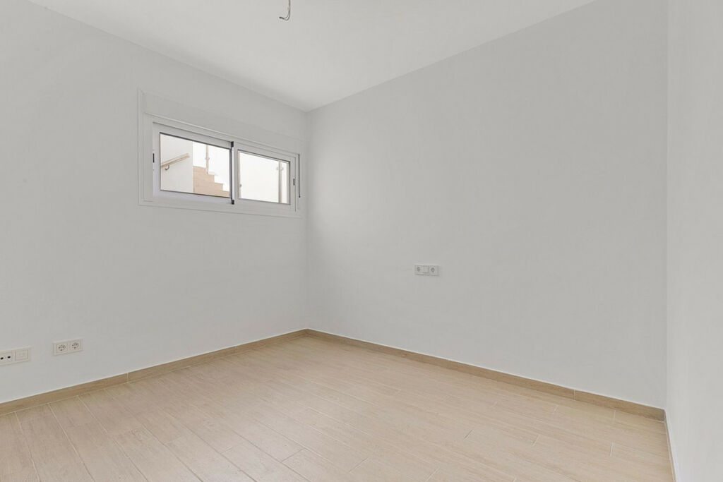 Ground Floor Apartment Fuengirola Málaga - image 11